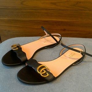 Gucci Shoes - Gucci Marmont Quarter Strap Flat Sandal size 37.5 Gucci Shoes - Gucci Marmont Quarter Strap Flat Sandal size 37.5